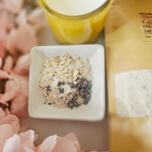 Load image into Gallery viewer, Lavender Oatmeal Milk Bath